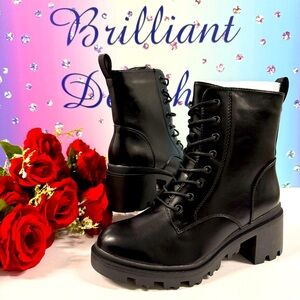 LACE UP HEELED COMBAT GRANNY BOOTS